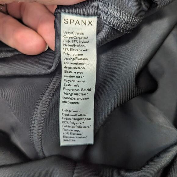 Spanx Shape Black Faux Leather Leggings Plus Long Length Plus Size 1X Tall - Picture 6 of 7